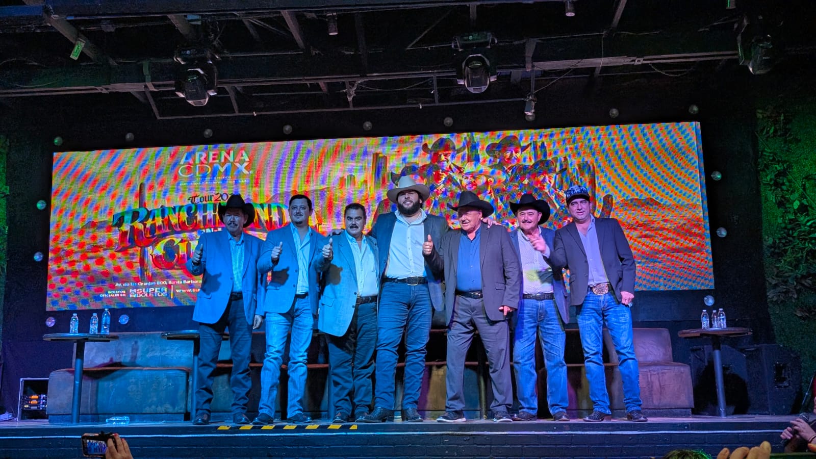 “¿PARA QUÉ LEVANTARLOS SI YA ESTÁN TUMBADOS?”: El fantasma Y los huracanes del norte traen el rancho y la peda a la cDMX
